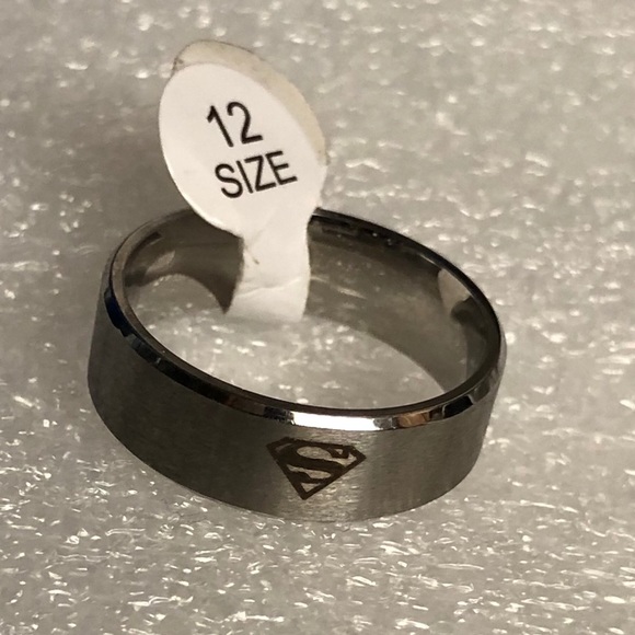Superman Stainless Steel 8mm Ring-Size 12 - Picture 4 of 5